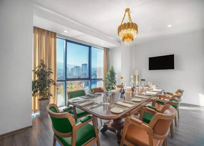 هتل رویال تولیپ اند کازینو تفلیس